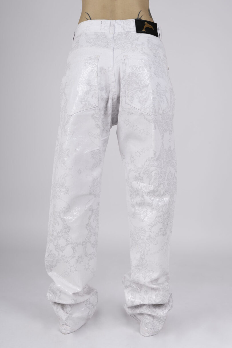 White x Ateronyx - Image 5