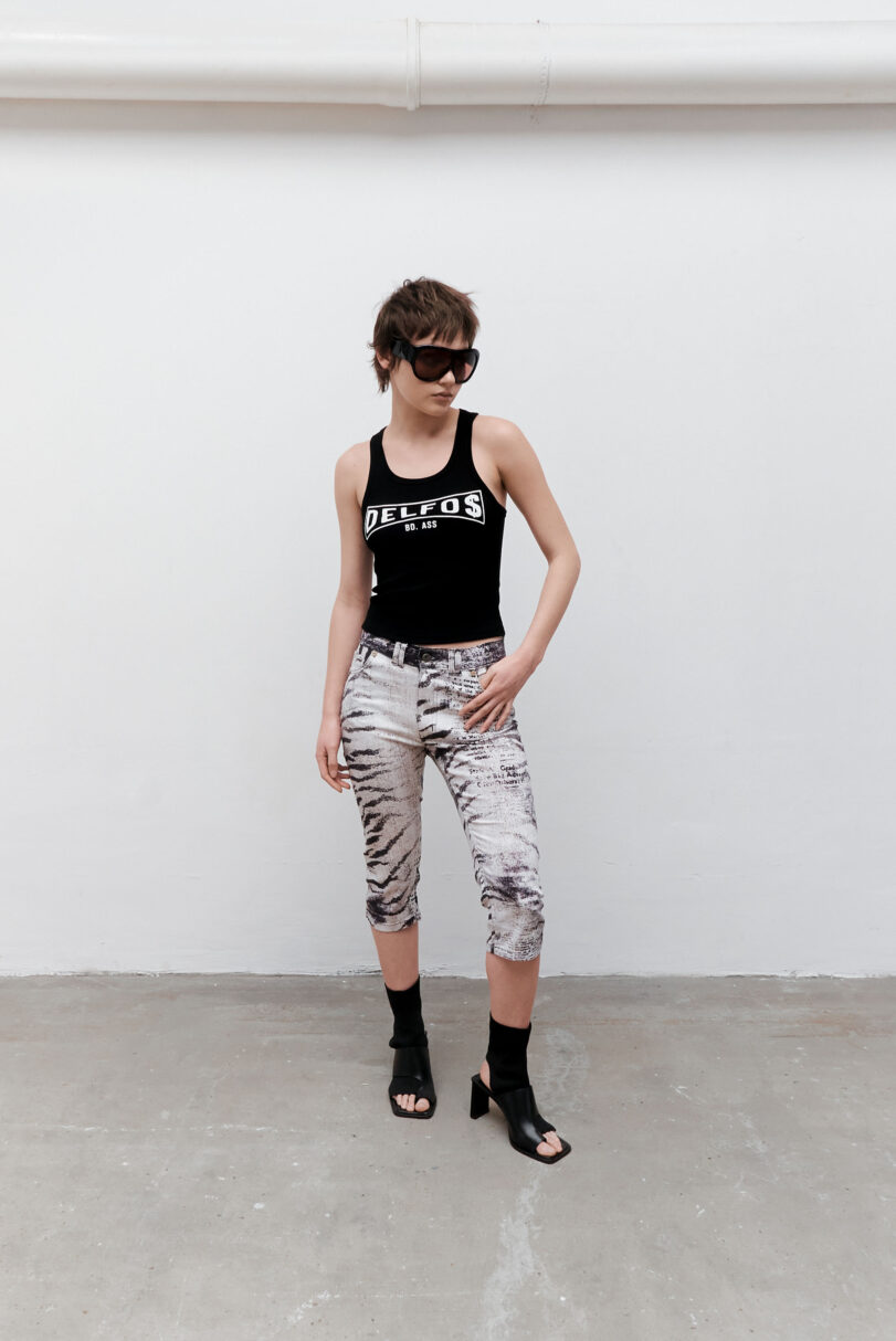 Desired Capris - Image 2